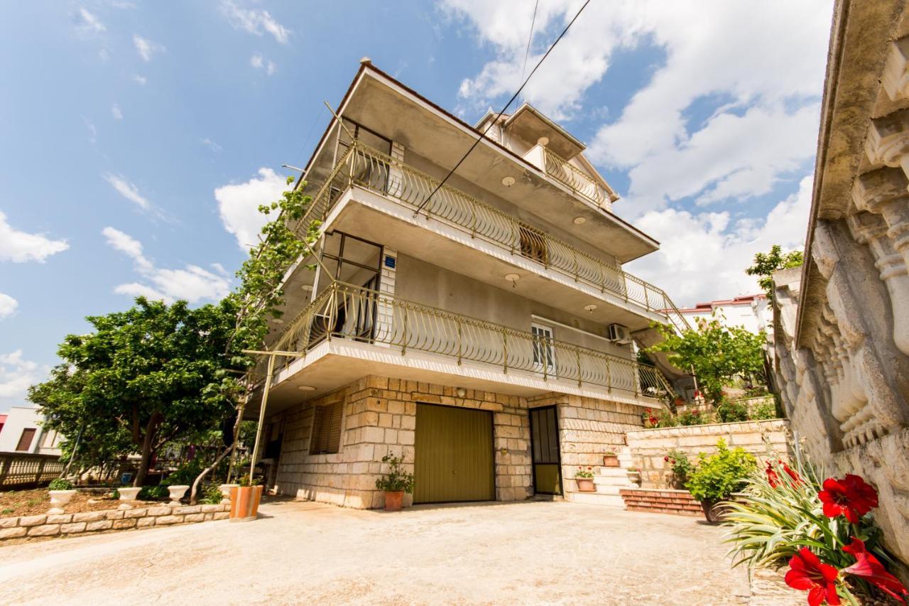 Apartmani Mila A1 & A2 & 3 Trogir Exterior foto