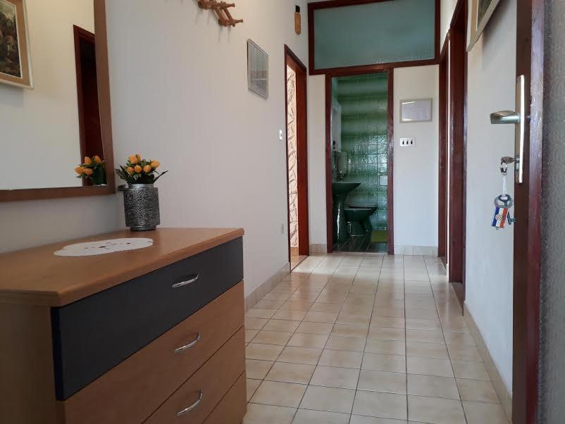 Apartmani Mila A1 & A2 & 3 Trogir Exterior foto
