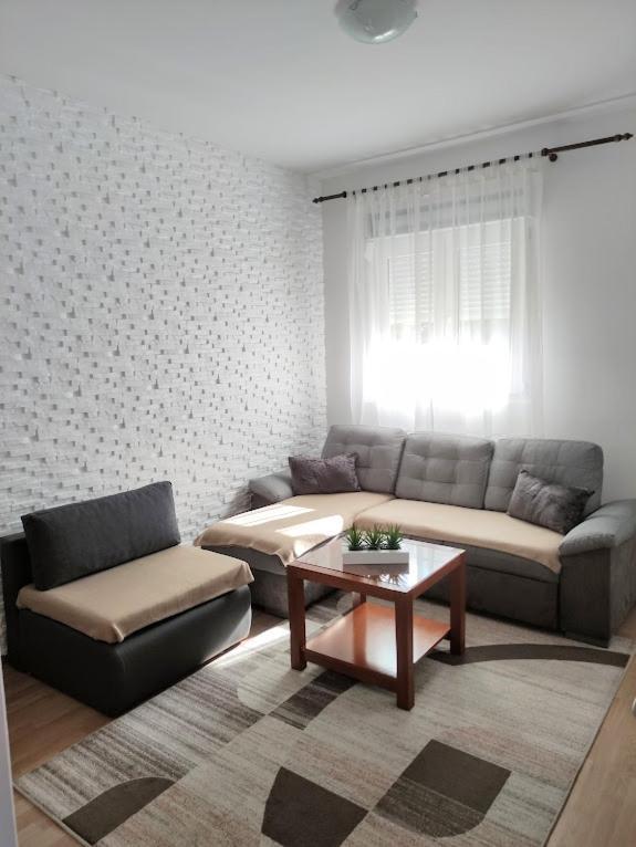 Apartmani Mila A1 & A2 & 3 Trogir Exterior foto