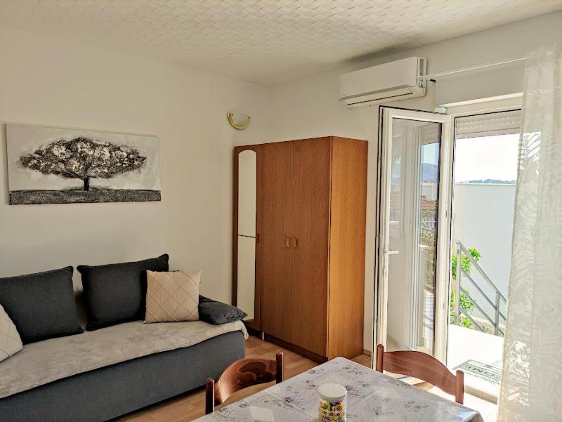 Apartmani Mila A1 & A2 & 3 Trogir Exterior foto