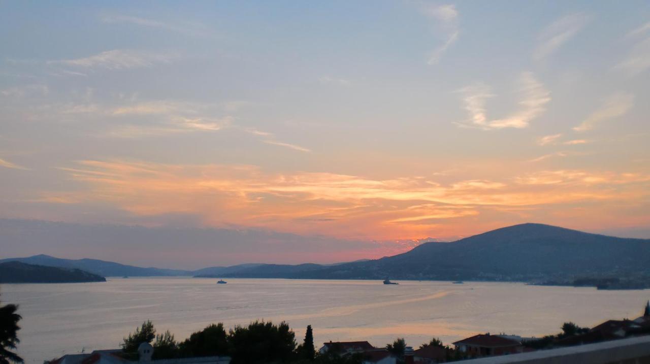 Apartmani Mila A1 & A2 & 3 Trogir Exterior foto