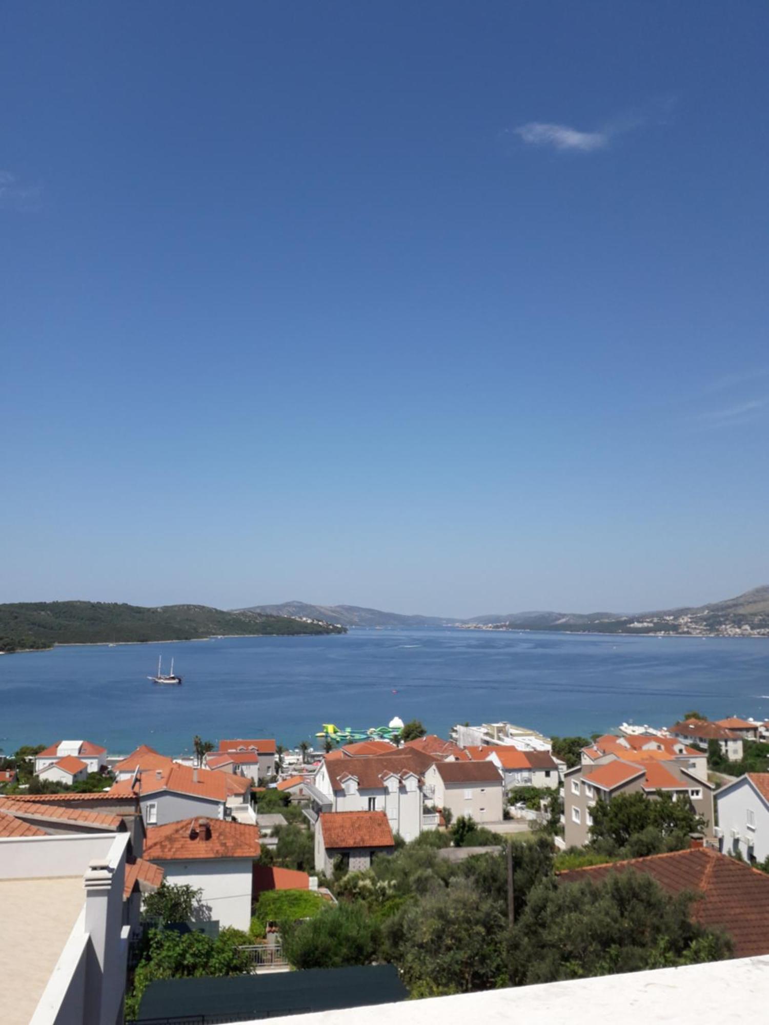 Apartmani Mila A1 & A2 & 3 Trogir Exterior foto